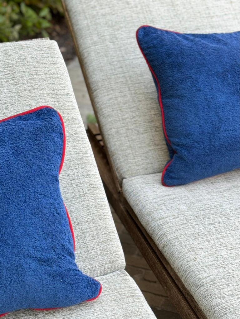 Outdoor pillows