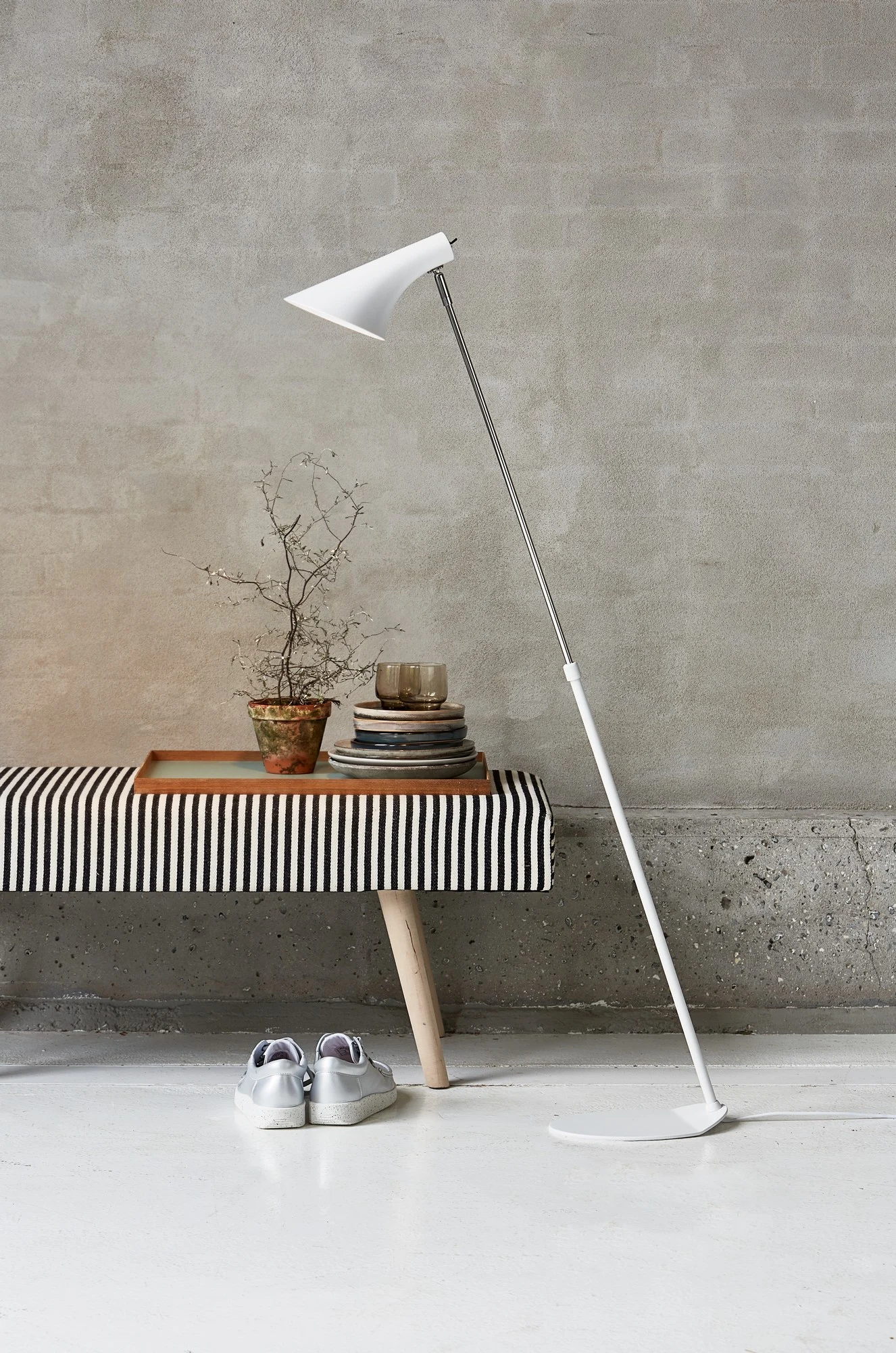 Vanila floor lamp: white